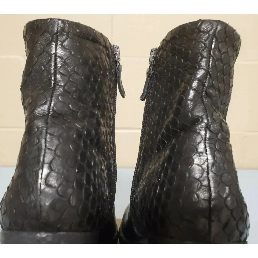 Gidigio Black Leather Reptile Design Bootie/Ankle